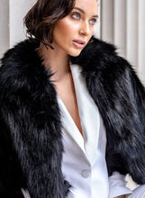 Load image into Gallery viewer, Nord Cape Black By Unreal Fur