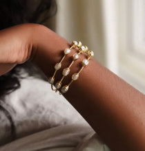 Load image into Gallery viewer, STRING OF PEARLS CUFF