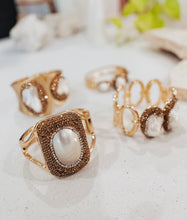 Load image into Gallery viewer, Chloe Pearl Luxe Gold Cuff