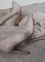 Load image into Gallery viewer, Steve Madden Thigh High Boots size 39- Preloved Designer Consignment