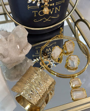 Load image into Gallery viewer, Alira Square Crystal Pendant Choker