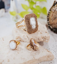 Load image into Gallery viewer, Lena Baroque Pearl Luxe Gold Cuff