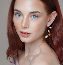 Load image into Gallery viewer, PEARL ARC Earrings