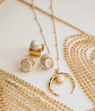Load image into Gallery viewer, Gold Crescent Moon Necklace
