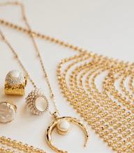 Load image into Gallery viewer, Gold Crescent Moon Necklace
