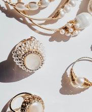 Load image into Gallery viewer, Crystal and Pearl Rose Gold Ring
