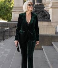 Load image into Gallery viewer, ALESSANDRA STRETCH VELVET BLAZER - EMERALD By Cazinc The Label
