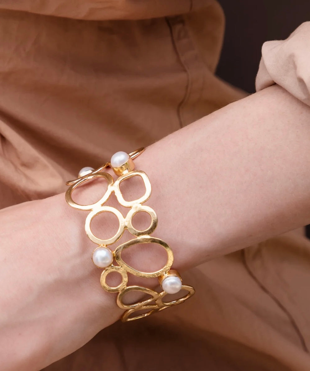 Behive Cuff Gold Pearl